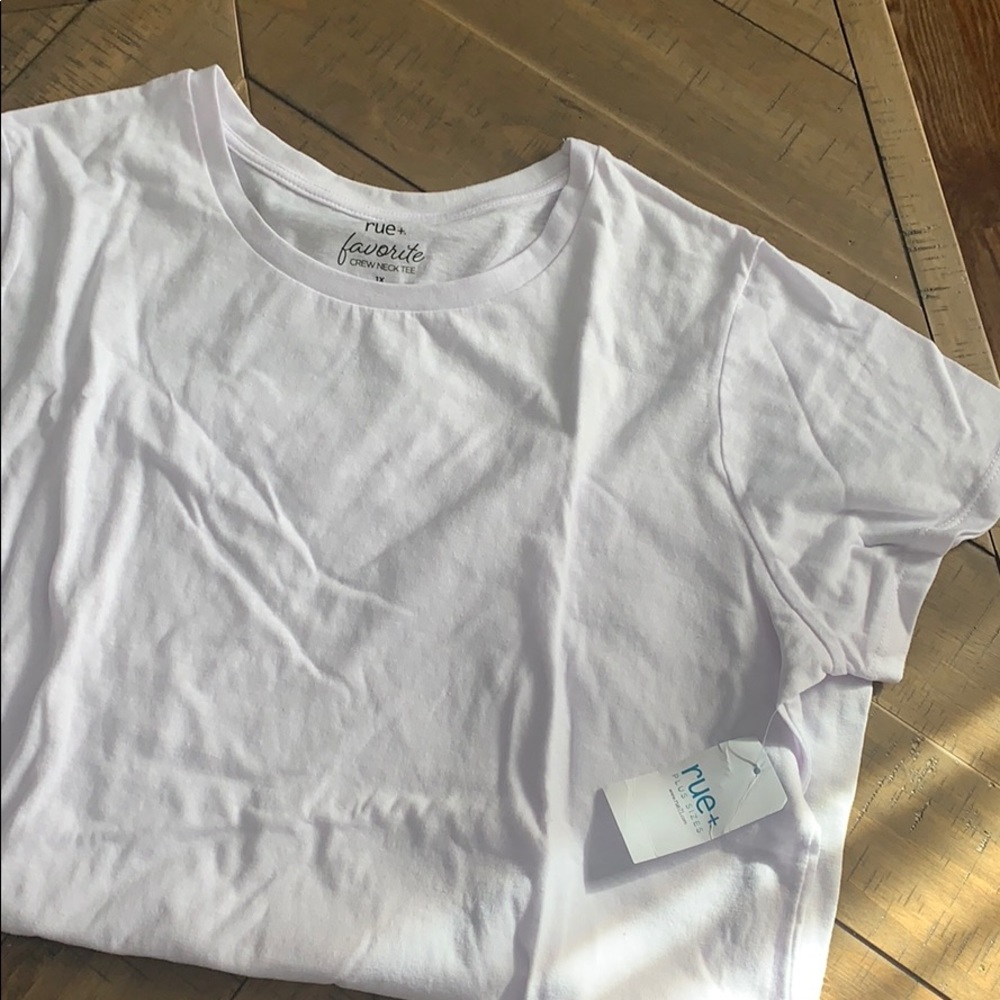 Rue21 white tee
